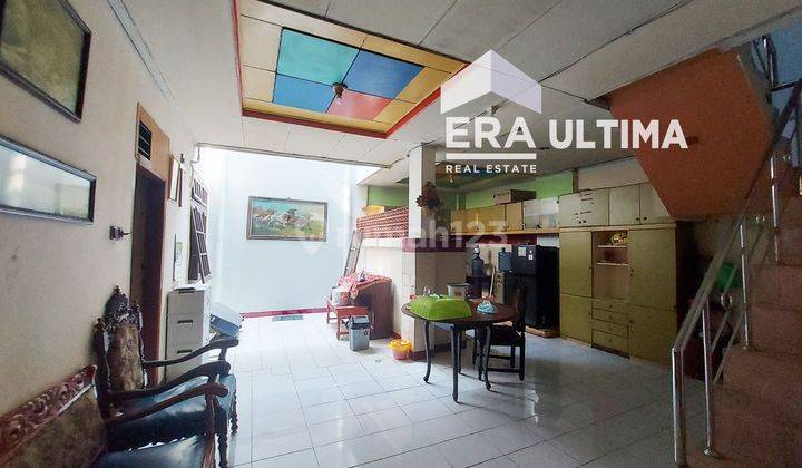 Rumah Besar Di Tempat Strategis Cocok Berbagai Kegunaan 2