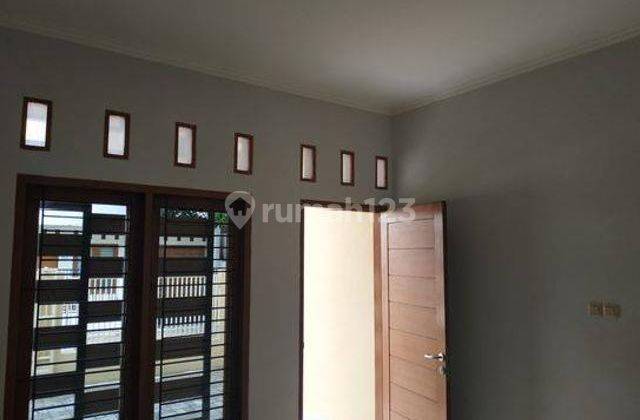 Kalibata duren tiga, Cocok kantor parkir 4 mobil 2