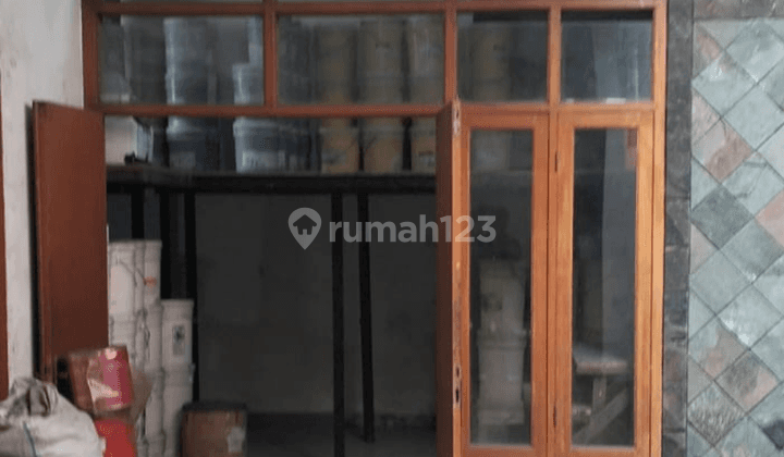 Rumah di Jalan Karang Anyar, Bandung Dekat Dengan Kuriner Cibadak 2