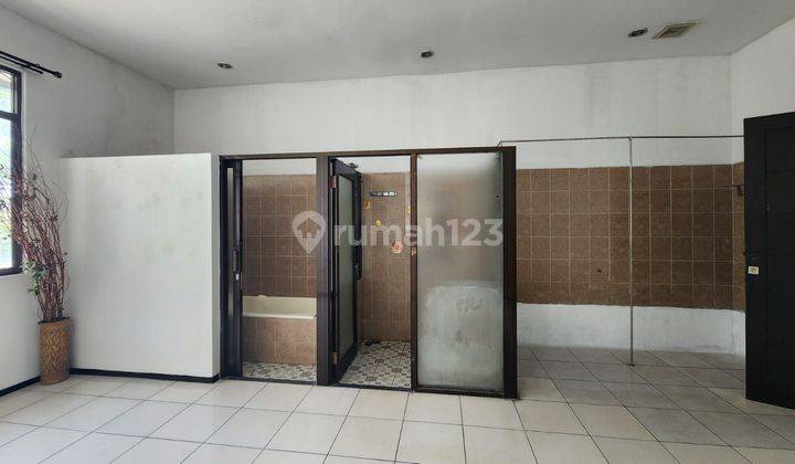 Dijual Rumah 3 lantai siap Huni di Pasteur cocok untuk tempat tinggal dan usaha 2