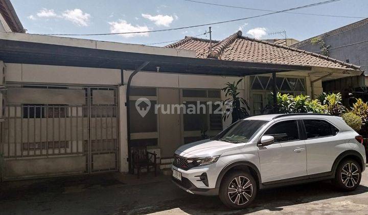 Dijual Rumah,hitung Tanah Saja,di Sayap Cipaganti 2