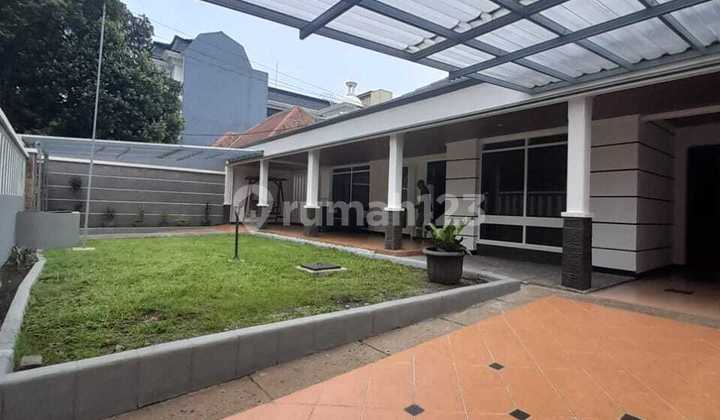For Rent. Single Storey House in Strategic Location Kebayoran Baru For Rent. Single Storey House in Strategic Location Kebayoran Baru