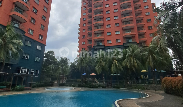 Dijual Unit Mewah Fully Furnished Di Greenview Pondok Indah. Harga Bagus Siap Huni. Ada Balkon