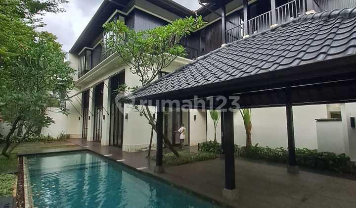 Newly Renovated Modern Bali-Style House in a Compound for Rent - Kemang