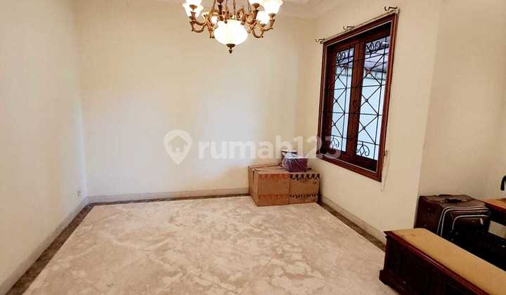 Rumah Siap Huni di Wijaya Kebayoran Baru. Best Location