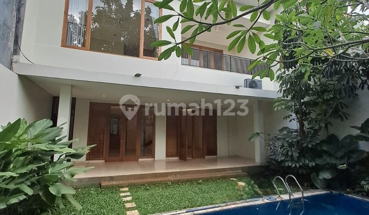 FOR SALE HOUSE MODERN TROPIS DESIGN AT PRIME AREA 