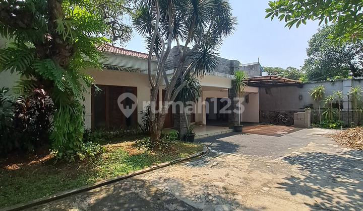 For Rent A Bright House 4BR With Large Garden And Pool Near Netherland International School, AIS 2