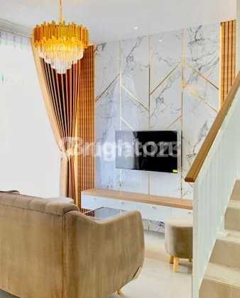 Rumah Cantik 3 Lantai Siap Huni di Nongsa Rumah Cantik 3 Lantai Siap Huni di Nongsa