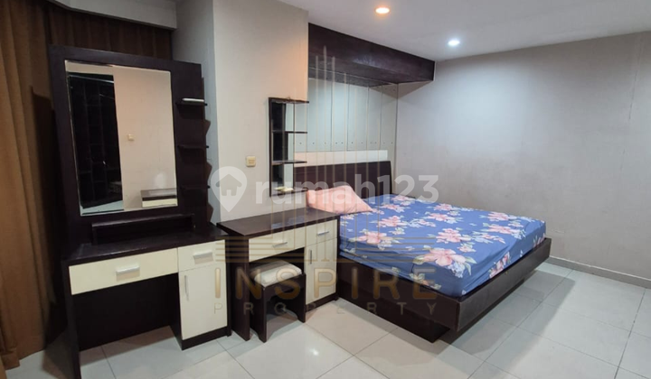 Rent Condominium Apartment 3BR fully furnished ready to occupy West Jakarta Rent Condominium Apartment 3BR fully furnished ready to occupy West Jakarta