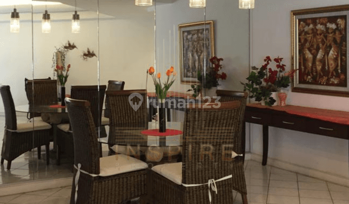 Disewakan Apartemen Condominium Taman Anggrek 3BR Full Furnish di Jakarta Barat  1