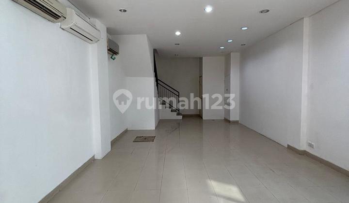 For Sale Thamrin City Office Park 4.5 Floors, Ideal for Business or Office Use, Strategically Located in Central Jakarta City Center For Sale Thamrin City Office Park 4.5 Floors, Ideal for Business or Office Use, Strategically Located in Central Jakarta City Center