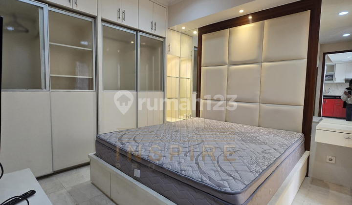 Jual Apartemen Royal Interior Furnished Baru