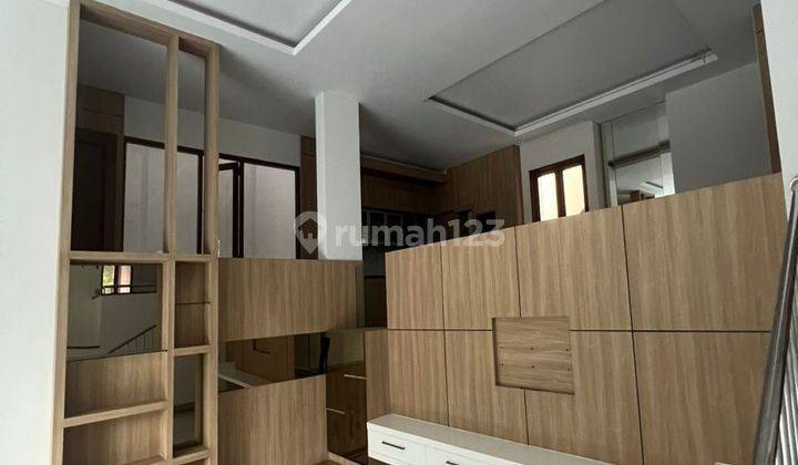 Dijual Rumah Komplek One Gate System Meruya Utara Jakarta Barat 2