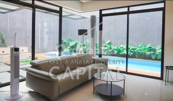 Rumah Mewah Rasa Villa Sudah Full Furnished Dan Ada Kolam Renang di Kota Baru Parahyangan Rumah Mewah Rasa Villa Sudah Full Furnished Dan Ada Kolam Renang di Kota Baru Parahyangan