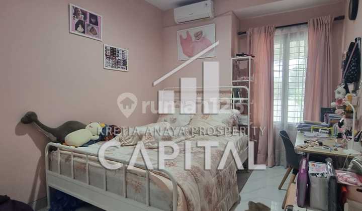 Semi-Furnished House with Well-Maintained Hook Position and Ready to Occupy in the Jingganagara Area of Baru Parahyangan City Semi-Furnished House with Well-Maintained Hook Position and Ready to Occupy in the Jingganagara Area of Baru Parahyangan City