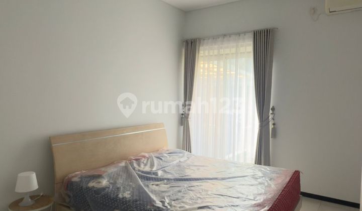 Rumah Full Furnish Dengan Posisi Hook Di Kota Baru Parahyangan  2