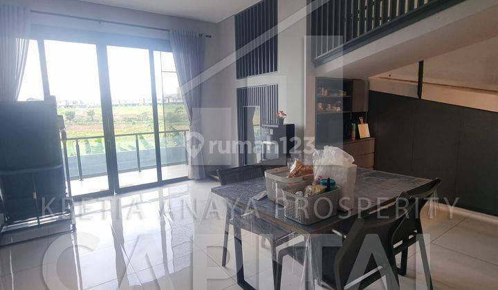 Rumah 2 Lantai Bagus Semi Furnished SHM di Kota Baru Parahyangan, Bandung 1