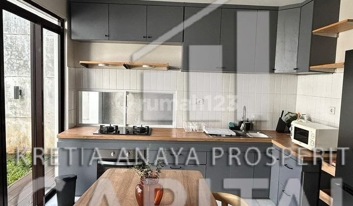 Rumah Cakep Siap Huni dan Sudah Full Furnish di Kota Baru Parahyangan
