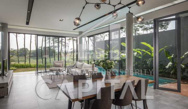 Rumah Impian dengan View Danau dan Dilengkapi Kolam Renang di Kota Baru Parahyangan