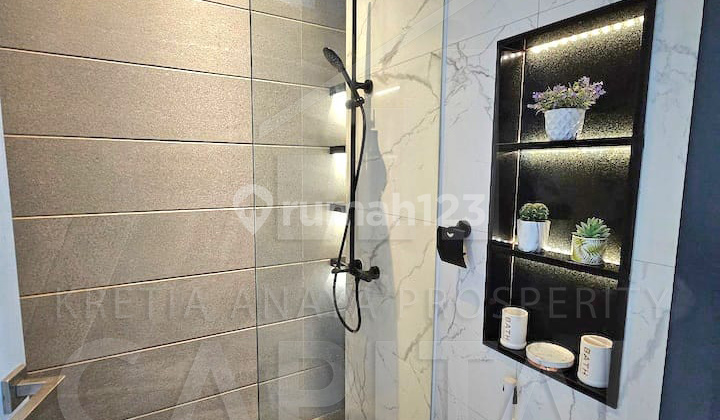 Rumah Luxury Full Furnished di Kota Baru Parahyangan  2