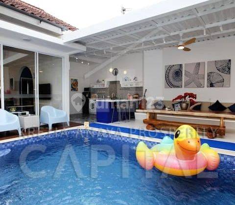Rumah ala Santorini dengan Kolam Renang ini ada di Tatar Jingganagara Kota Baru Parahyangan pasti bikin kamu berasa Liburan Setiap harinya 1