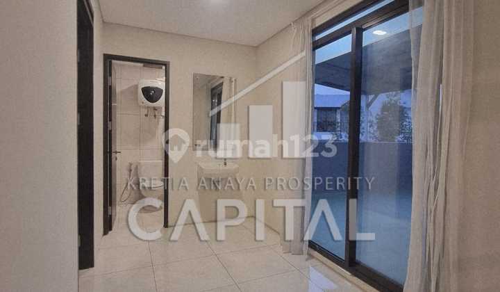 Rumah Semi Furnish dengan Posisi Hook Favorit di tatar Simakirana Kota Baru Parahyangan 2