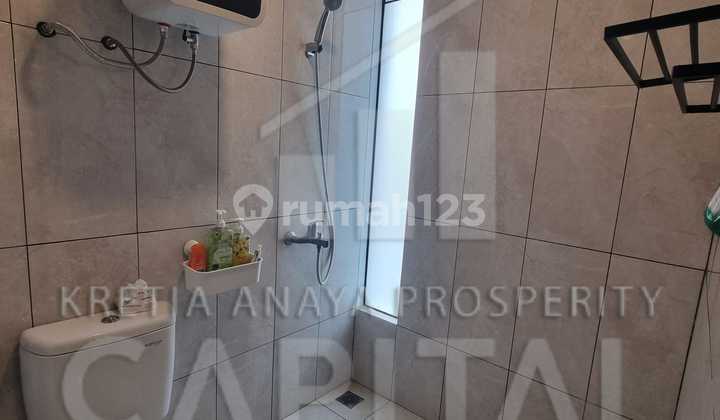 Rumah Full Furnished dengan Posisi Hook di Kota Baru Parahyangan 2