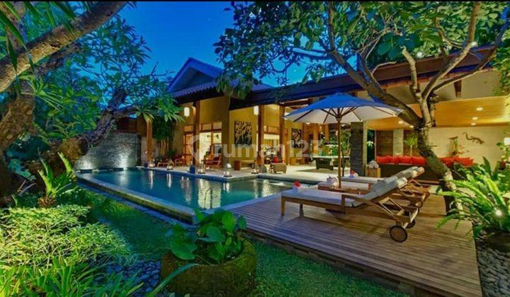 Dijual villa komplek lokasi kayu aya seminyak kuta badung 1