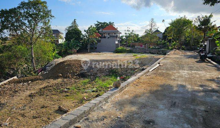 Dijual tanah los sungai lokasi jalan pantai berawa tibubeneg 2