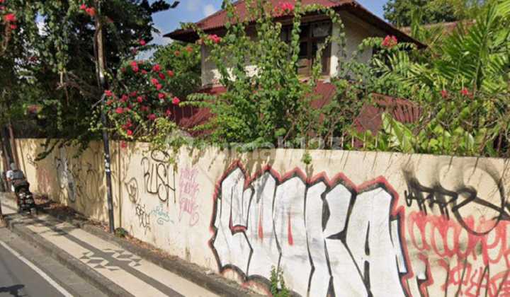 For Sale: Land with Villa Building Located on Jrupadi Street For Sale: Land with Villa Building Located on Jrupadi Street