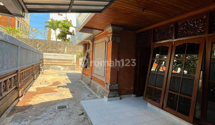 For Sale House in the City Center Location Puputan Renon South Denpasar 1