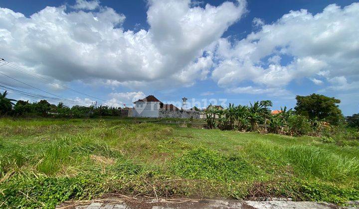 Dijual tanah  view sawah lokasi jalan pantai nyanyi 2