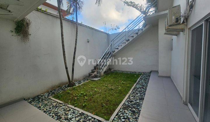 For Sale House in Mertanadi Seminyak Kuta Badung Location 2