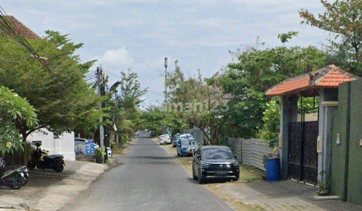 Land for sale at Jalan Dewi Sri Seminyak Kuta Bali 1