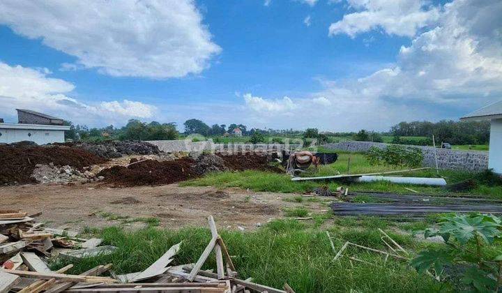 Land for rent on the main road of Seseh Munggu beach 2