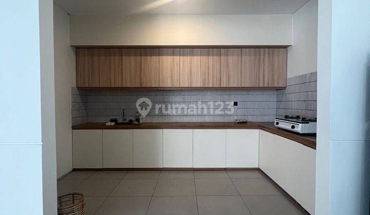 Rumah Bangunan Baru Full Furnished di Kota Baru Parahyangan 2