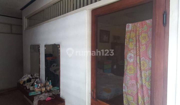 Rumah Gunung Sahari Hadap Selatan SHM Butuh Renovasi 2