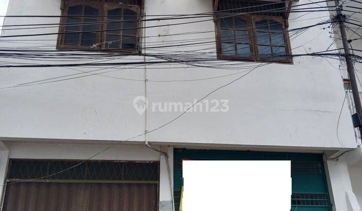 Rumah Petak Serani Tambora, 3 Lantai SHM Siap Huni 1