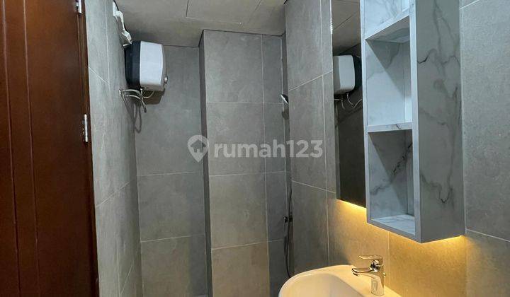 1 Bedroom Apartment Lantai 25 di Pollux Habibie. Disewa For Rent 2