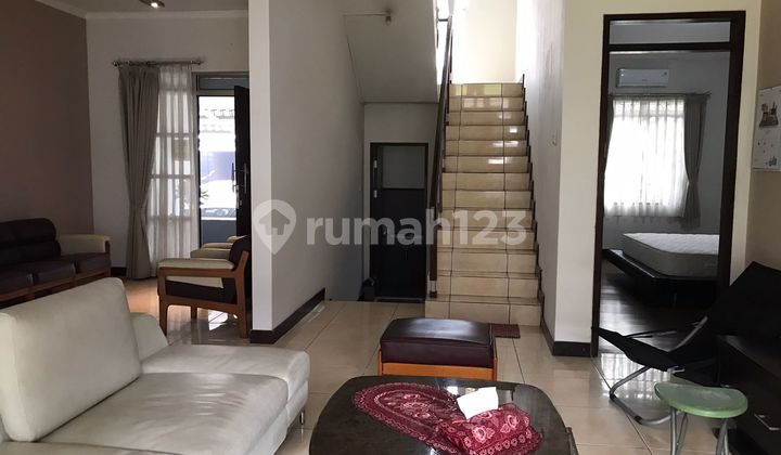 Rumah Furnished di Ratnasasih Kota Baru Parahyangan, Bandung 2