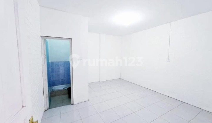 Strategic Boarding House for Sale in Babakan Sari, Bandung Easy Access to Various Public Facilities 2