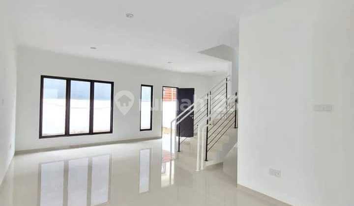 Rumah Cantik 2 Lantai Costarica Pusat Kota Dekat Mega Mall 2