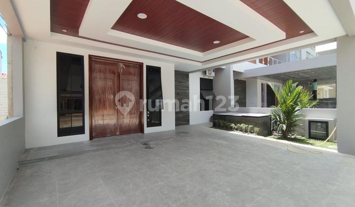 Dijual Rumah Mewah 2 Lantai Beverly Batam Full Renovasi 2