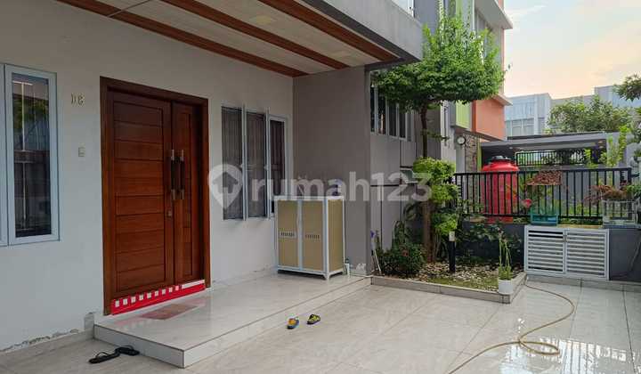 For Rent: Newly Renovated 3-Story Luxury House Fully Furnished
