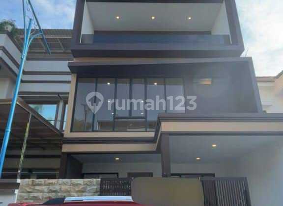 Dijual Rumah Mewah 3 Lantai Siap Huni Full Renov Pasir Putih Dijual Rumah Mewah 3 Lantai Siap Huni Full Renov Pasir Putih