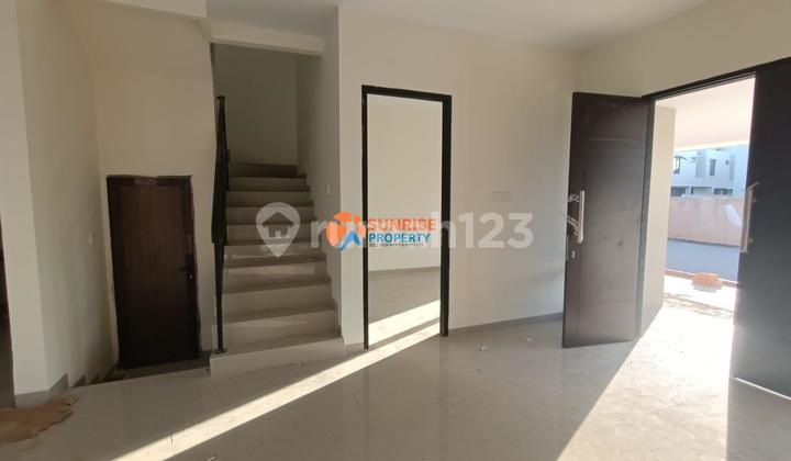 DISEWAKAN RUMAH BARU EVERGREEN BATAM CENTRE 2