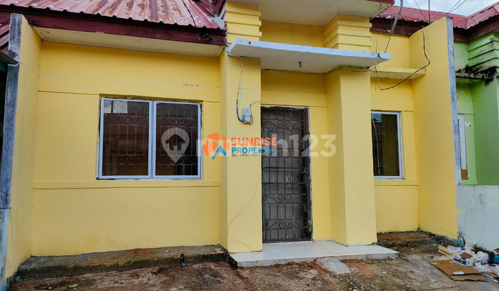 DIJUAL RUMAH KOMPLEK TAMAN LAVENDER BOTANIA I BEBAS BANJIR DIJUAL RUMAH KOMPLEK TAMAN LAVENDER BOTANIA I BEBAS BANJIR
