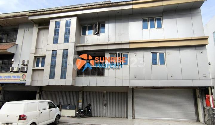 FOR RENT 3 UNITS OF ADJOINING SHOP HOUSES IN PELITA