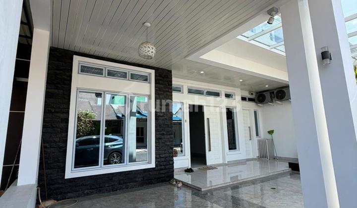 For Sale 2-Storey House in Beverl