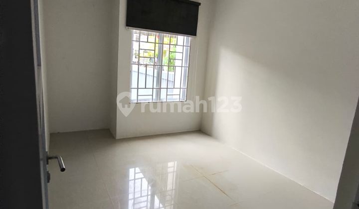 Disewakan Rumah 2 Lantai Di Pallazo Garden 2